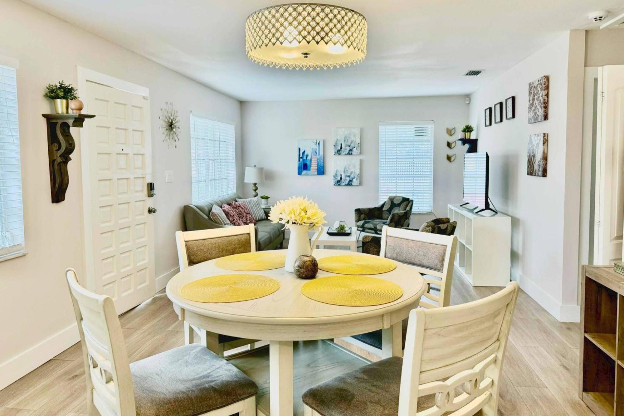 Cozy Miami Villa Near Coconut Grove And The University Of Miami Exterior photo